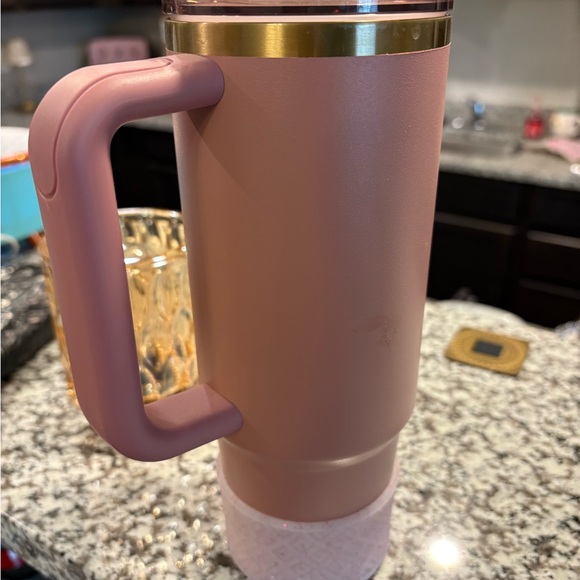 Stanley Blush Pink and Gold Mug - Picture 2 of 2